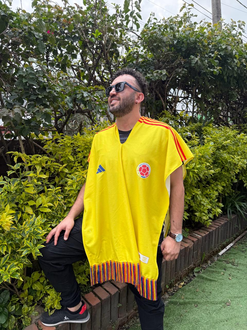 PONCHO SELECCION COLOMBIA MUNDIAL 2026