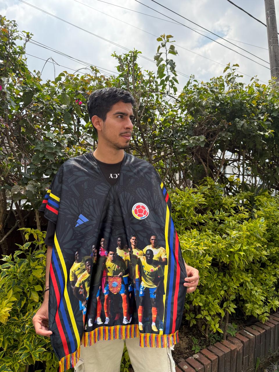 PONCHO SELECCION COLOMBIA MUNDIAL 2026